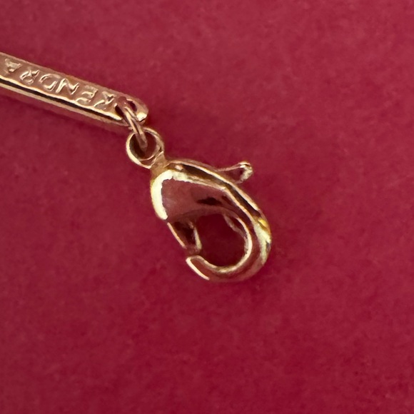 Kendra Scott Ari Heart Multi Strand Necklace in Gold (clasp sticks. See details) - Picture 4 of 6